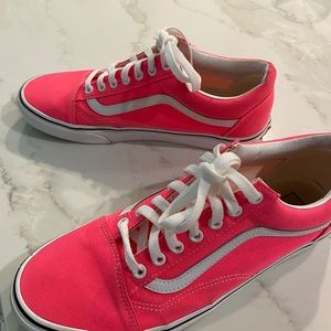 Women’s Vans Old Skool Sneaker, Pink, 10, EXC